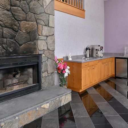 Americas Best Value Inn & Suites Wolcott 外观 照片