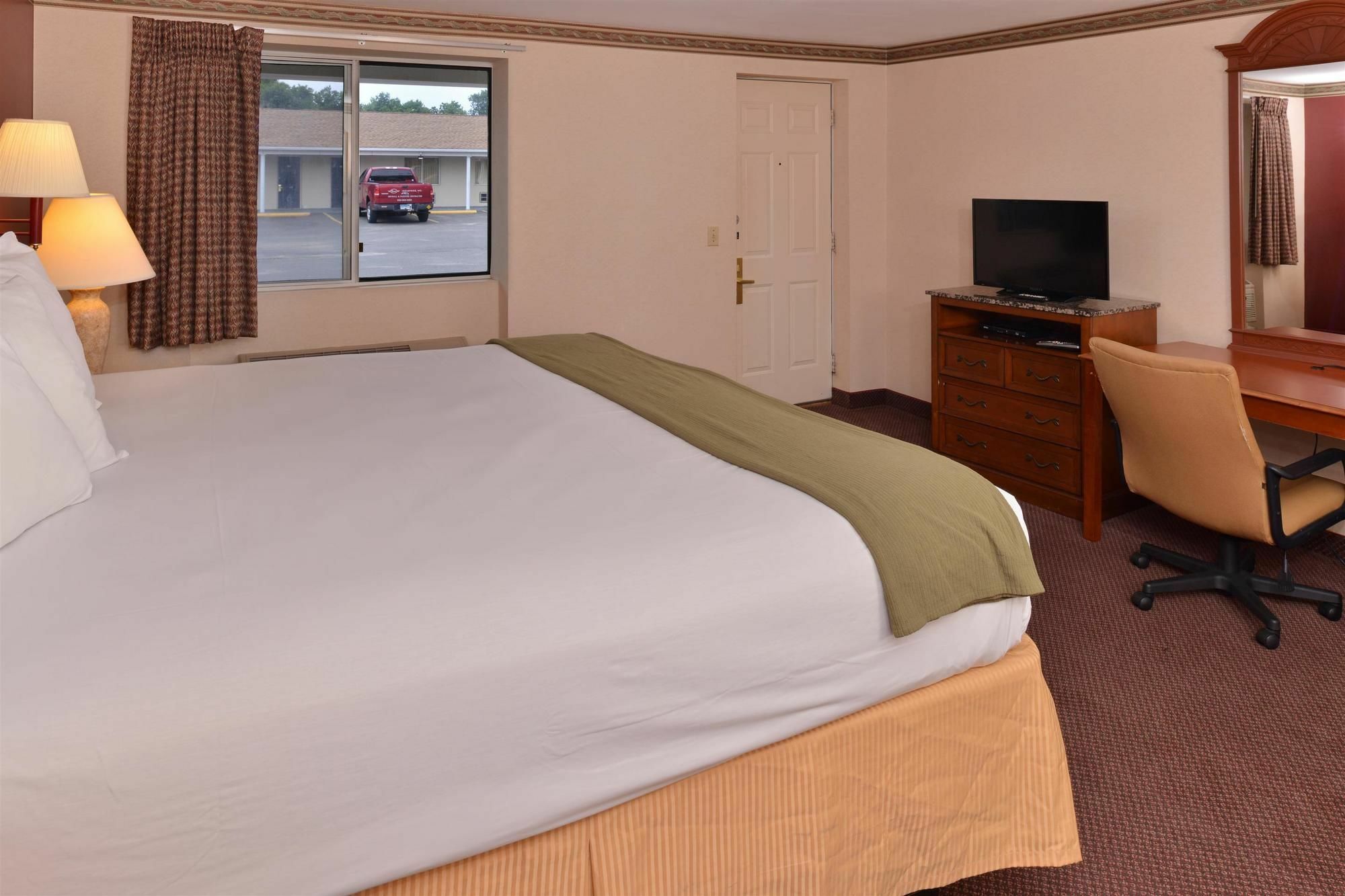 Americas Best Value Inn & Suites Wolcott 外观 照片
